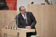 Am Rednerpult Nationalratsabgeordneter Andreas Kollross (SPÖ)