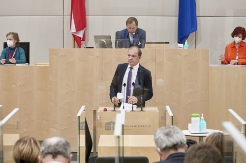 Am Rednerpult Bundesrat Otto Auer (ÖVP)