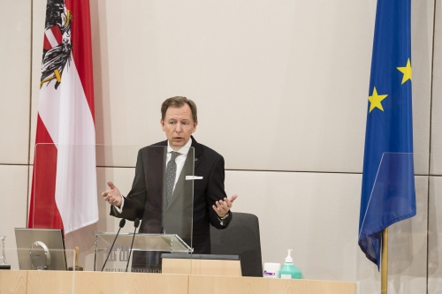 Bundesratspräsident Christian Buchmann (ÖVP) bei seiner Antrittsrede am Präsidium 