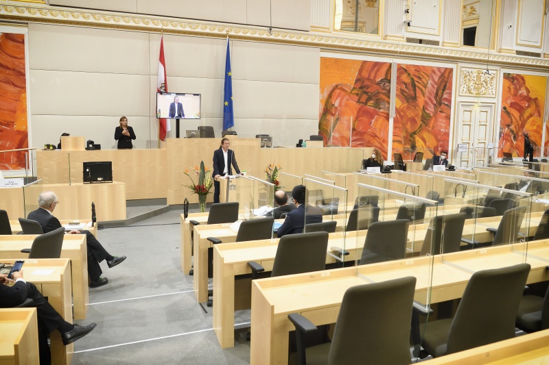 Präsentation Projekt: 'Lern und Begegnungswelten' durch Michael Longhino