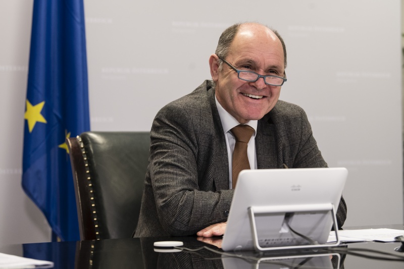 Nationalratspräsident Wolfgang Sobotka (ÖVP) während der Videokonferenz mit der Finnischen Parlamentspräsidentin Anu Vehviläinen