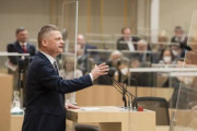 Am Rednerpult: Nationalratsabgeordneter Andreas Hanger (ÖVP)
