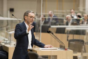 Am Rednerpult: Nationalratsabgeordneter Herbert Kickl (FPÖ)