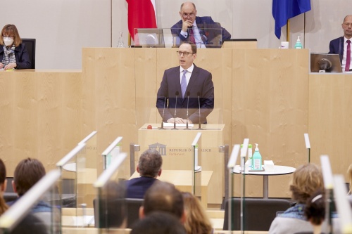 Am Rednerpult Nationalratsabgeordneter Andreas Ottenschläger (ÖVP)