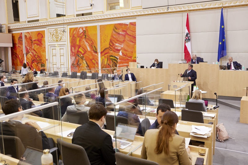 Am Rednerpult Nationalratsabgeordneter Josef Muchitsch (SPÖ)