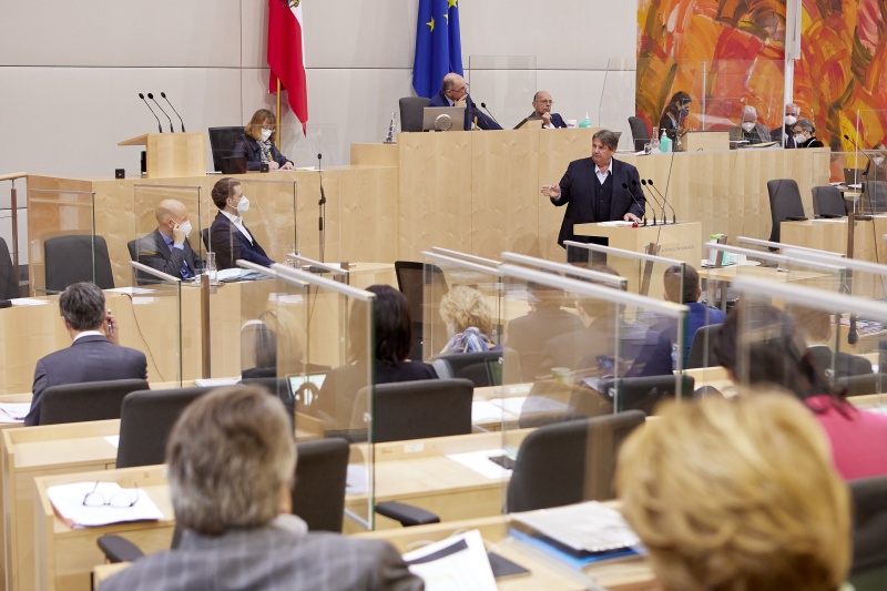 Am Rednerpult Nationalratsabgeordneter Josef Muchitsch (SPÖ)