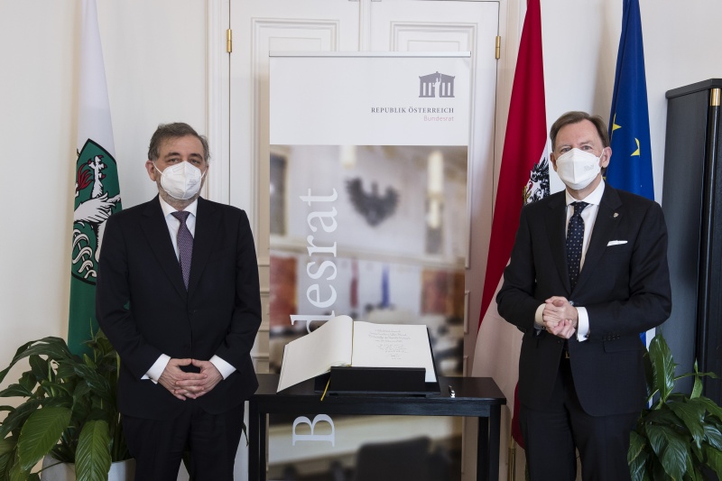 Von rechts: Bundesratspräsident Christian Buchmann (ÖVP), Französischer Botschafter Gilles Pécout