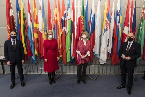 Von rechts: Nationalratspräsident Wolfgang Sobotka (ÖVP), Secretary General of the OSCE Helga M. Schmid, OSCE Ulrika Funered, OSCEPA Secretary General Roberto Montella