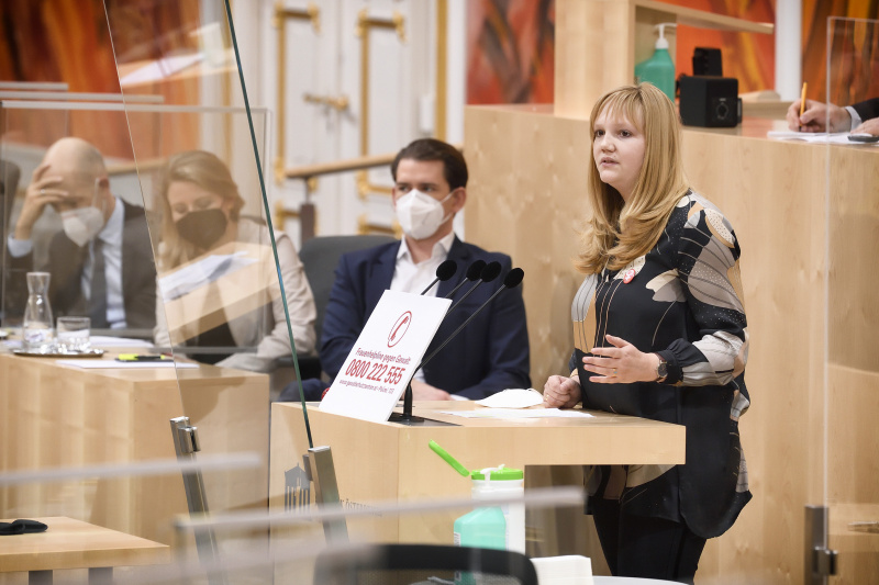 Nationalratsabgeordnete Elisabeth Feichtinger (SPÖ) am Wort