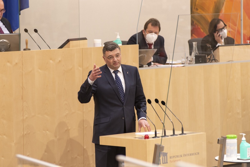 Nationalratsabgeordneter Jörg Leichtfried (SPÖ) am Wort