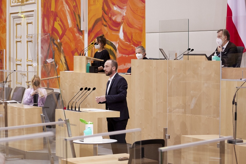 Am Rednerpult Bundesrat David Egger (SPÖ)