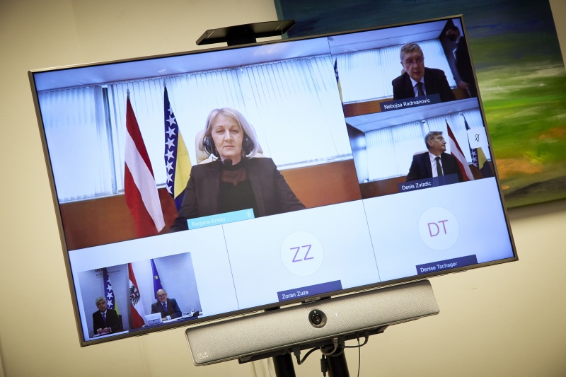 Am Monitor Borjana Kristo