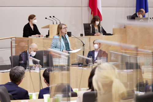Rede von Wirtschaftsministerin Margarete Schramböck (ÖVP)