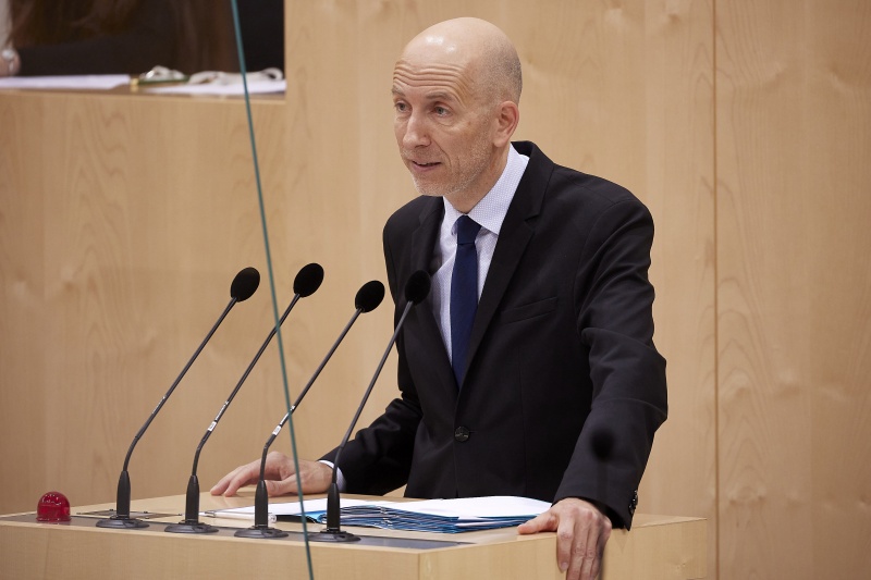 Antwort von Arbeitsministerin Martin Kocher