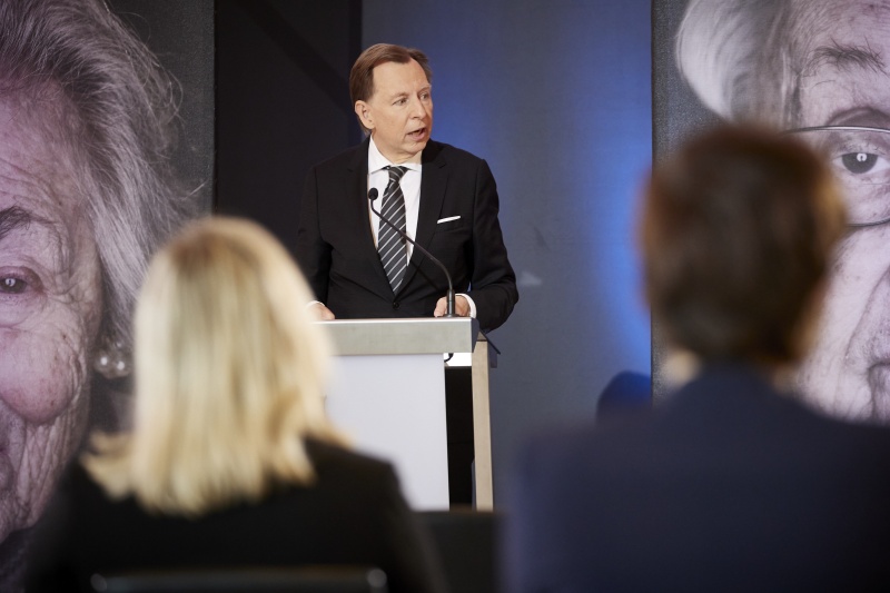 Begrüßung durch Bundesratspräsident Christian Buchmann (ÖVP)