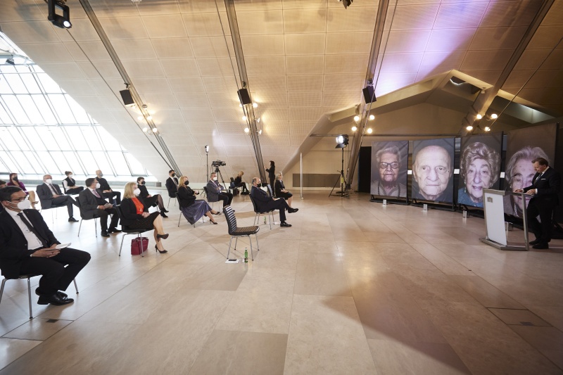 Begrüßung durch Bundesratspräsident Christian Buchmann (ÖVP)