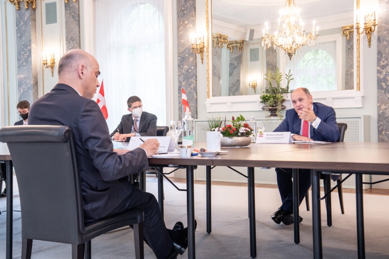 Aussprache. Von links Bundesrat Alain Berset (SP), Nationalratspräsident Wolfgang Sobotka (ÖVP)
