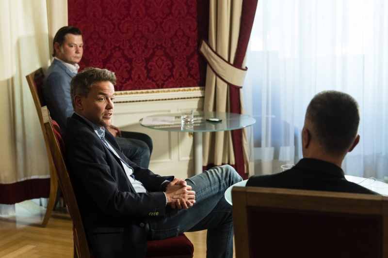 Von rechts: Sprecher der Parlamentsdirektion Karl-Heinz Grundböck, ZIB-Moderator  Martin Thür, Open-Data-Beauftragter der Parlamentsdirektion Stefan Taferner