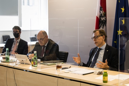 Von rechts: Bundesratspräsident Christian Buchmann (ÖVP), Nationalratspräsident Wolfgang Sobotka (ÖVP)