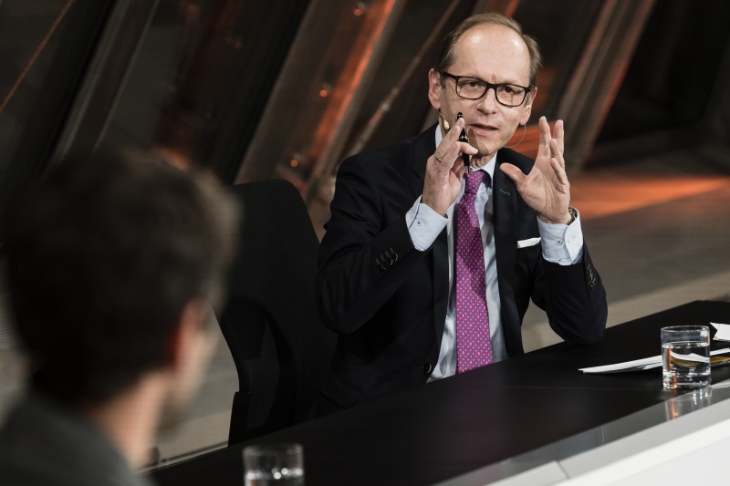 Am Podium: Moderator Gerald Groß