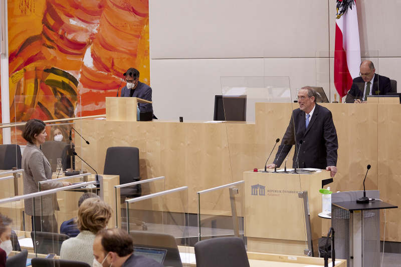 Frage - Nationalratsabgeordnete Elisabeth Götze (GRÜNE)