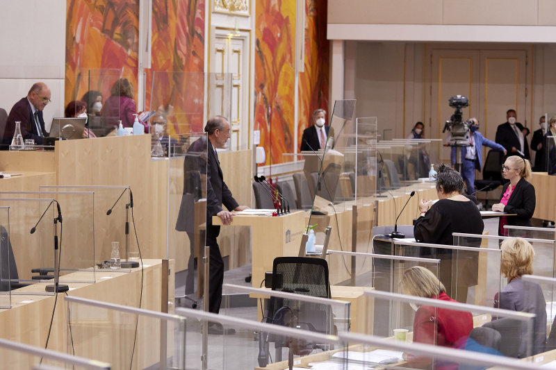 Frage - Nationalratsabgeordnete Eva-Maria Himmelbauer (ÖVP)