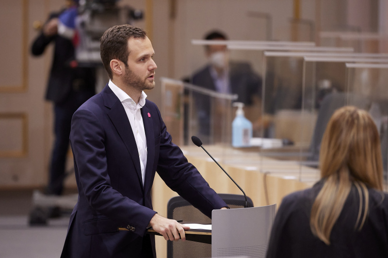 Fragestunde, Frage gestellt von Nationalratsabgeordneter Felix Eypeltauer (NEOS)