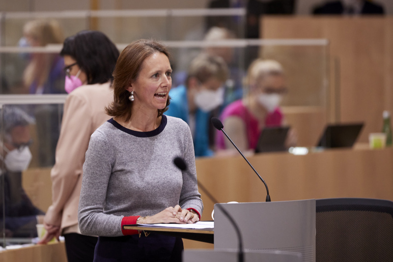 Fragestunde, Frage gestellt von Nationalratsabgeordnete Maria Theresia Niss (ÖVP)