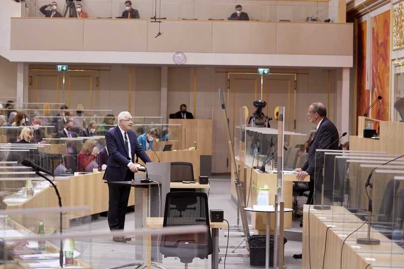 Fragestunde, Frage gestellt von Nationalratsabgeordneter Martin Graf (FPÖ)