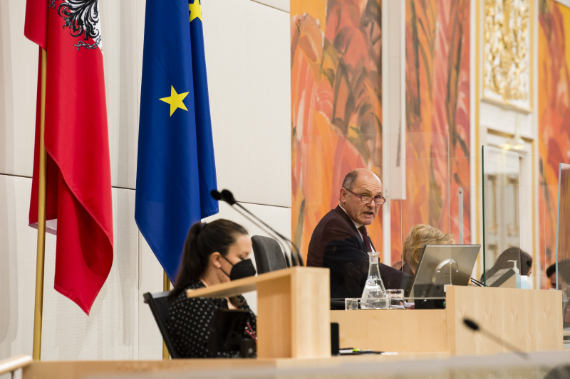 Am Präsidium: Nationalratspräsident Wolfgang Sobotka (ÖVP)