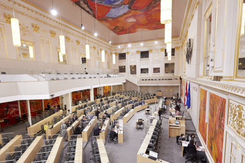 Aktuelle Stunde, am Rednerpult Bundesrätin Johanna Miesenberger (ÖVP)