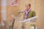 Am Rednerpult Bundesrätin Elisabeth Grossmannn (SPÖ)
