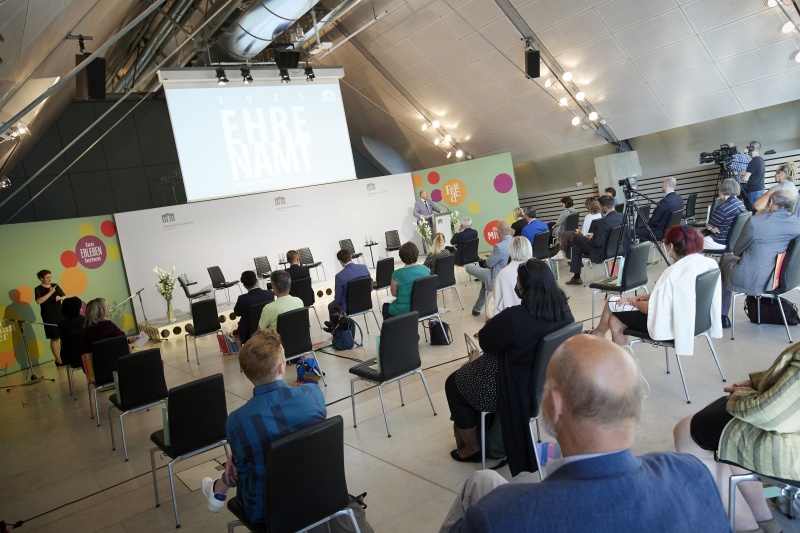 Abschlussworte von Nationalratspräsident Wolfgang Sobotka (ÖVP). Blick Richtung VeranstaltungsteilnehmerInnen