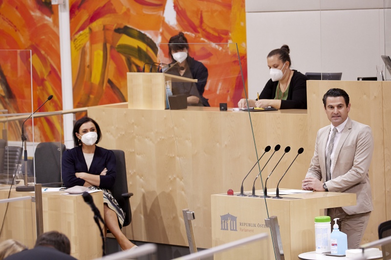 Am Rednerpult Nationalratsabgeordneter Christoph Zarits (ÖVP)