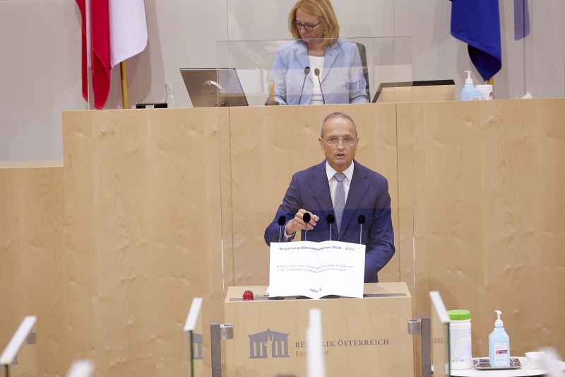 Am Rednerpult Nationalratsabgeordneter Wolfgang Gerstl (ÖVP)