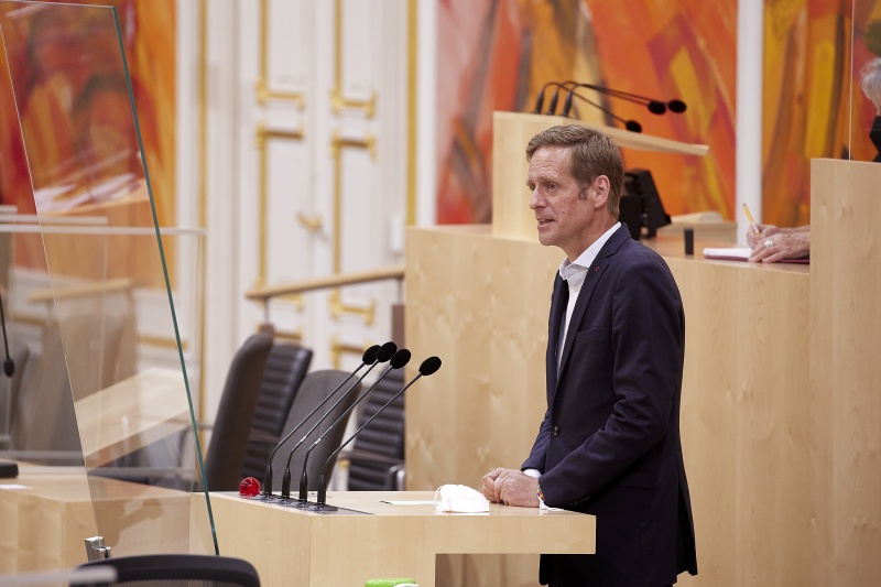 Am Rednerpult Nationalratsabgeordneter Kai Jan Krainer (SPÖ)