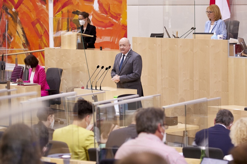 Am Rednerpult Nationalratsabgeordneter Christian Stocker (ÖVP)