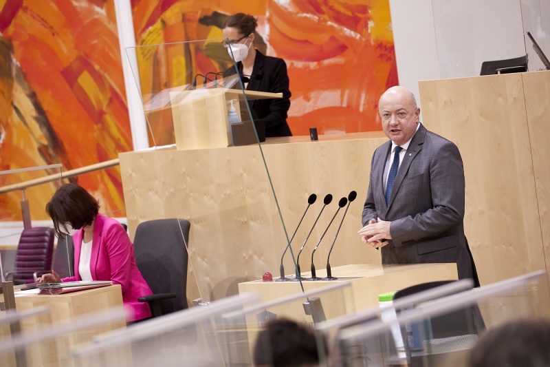 Am Rednerpult Nationalratsabgeordneter Christian Stocker (ÖVP)