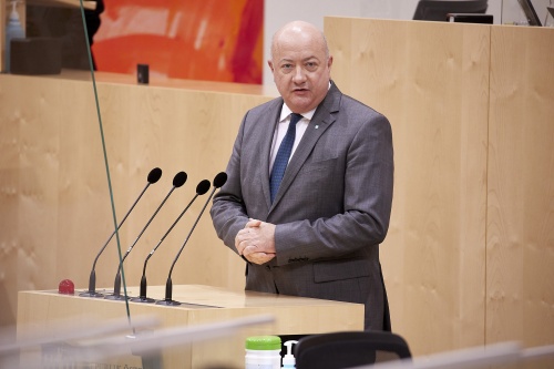Am Rednerpult Nationalratsabgeordneter Christian Stocker (ÖVP)