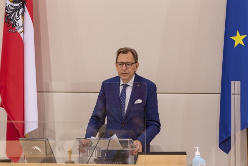 Bundesratspräsident Christian Buchmann (ÖVP) bei seiner Abschiedsrede