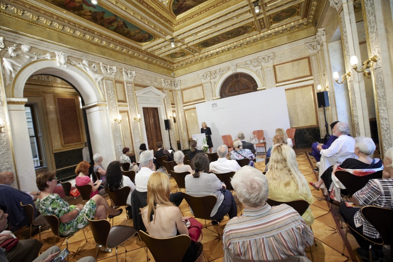 Begrüßung durch Zweite Nationalratspräsidentin Doris Bures (SPÖ)