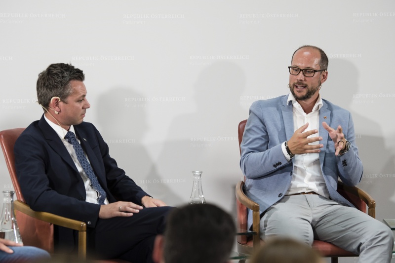 Am Podium von rechts: Mario Gerber, Florian Phelps