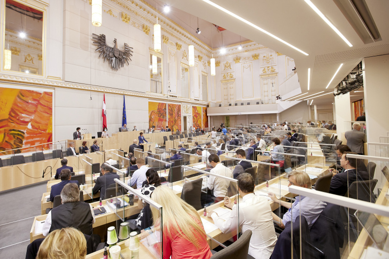 Blick Richtung SitzungsteilnehmerInnen