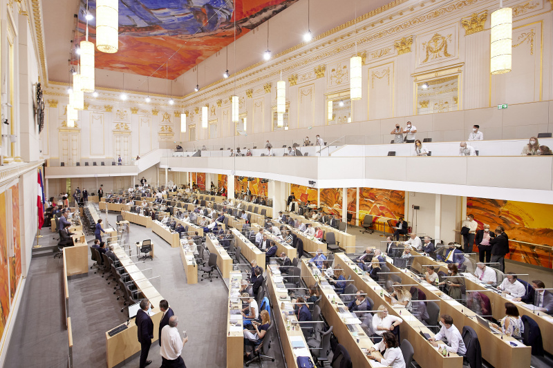 Blick Richtung SitzungsteilnehmerInnen