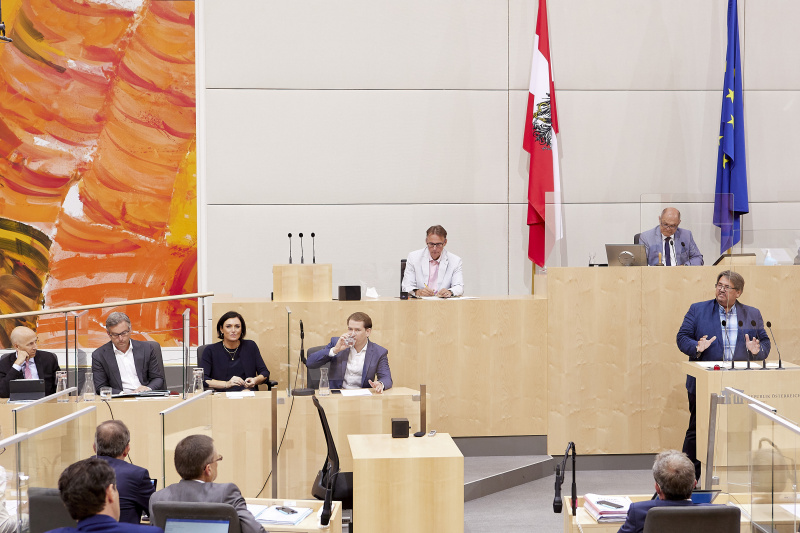 Am Rednerpult Nationalratsabgeordneter Josef Muchitsch (SPÖ)