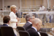 Am Rednerpult Nationalratsabgeordnete Gabriela Schwarz (ÖVP)
