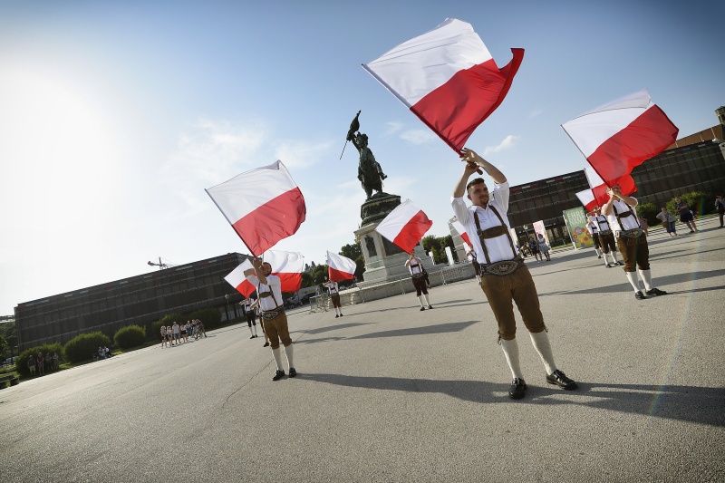 Landesüblicher Empfang auf dem Heldenplatz
