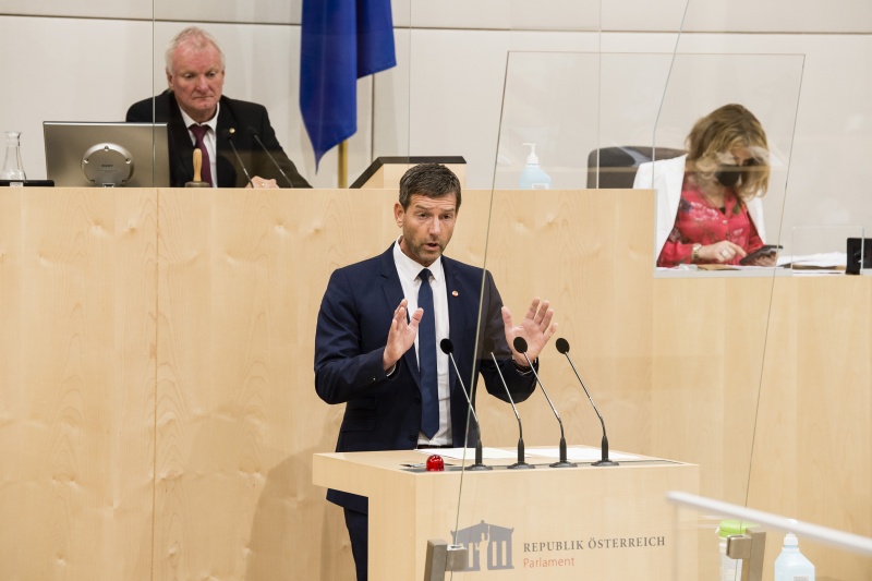 Am Rednerpult: Bundesrat Thomas Schererbauer (FPÖ)