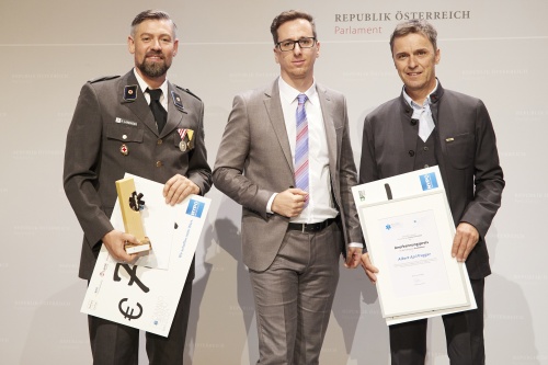 Von links: Armin Laiminger Rotes Kreuz Tirol, Michael Grabner Laerdal, Albert Api Prugger Rettungsdienst Ortsstelle Ramsau