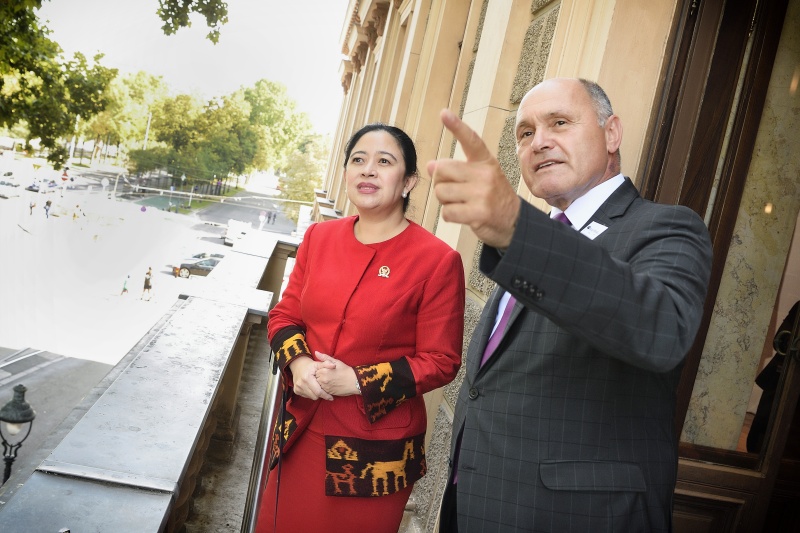 Von links: Präsidentin des Indonesischen Repräsentantenhauses Puan Maharani, Nationalratspräsident Wolfgang Sobotka (ÖVP)